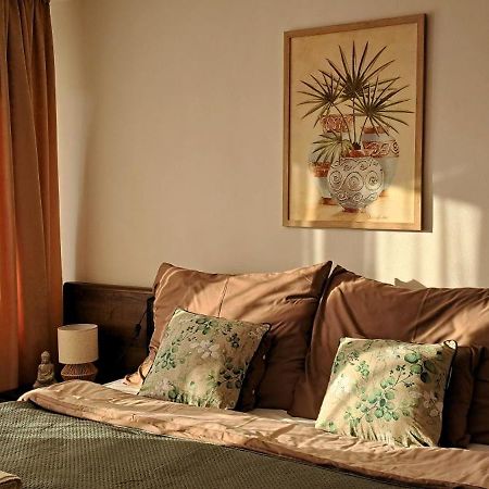 Aparthotel Orient Eger Extérieur photo