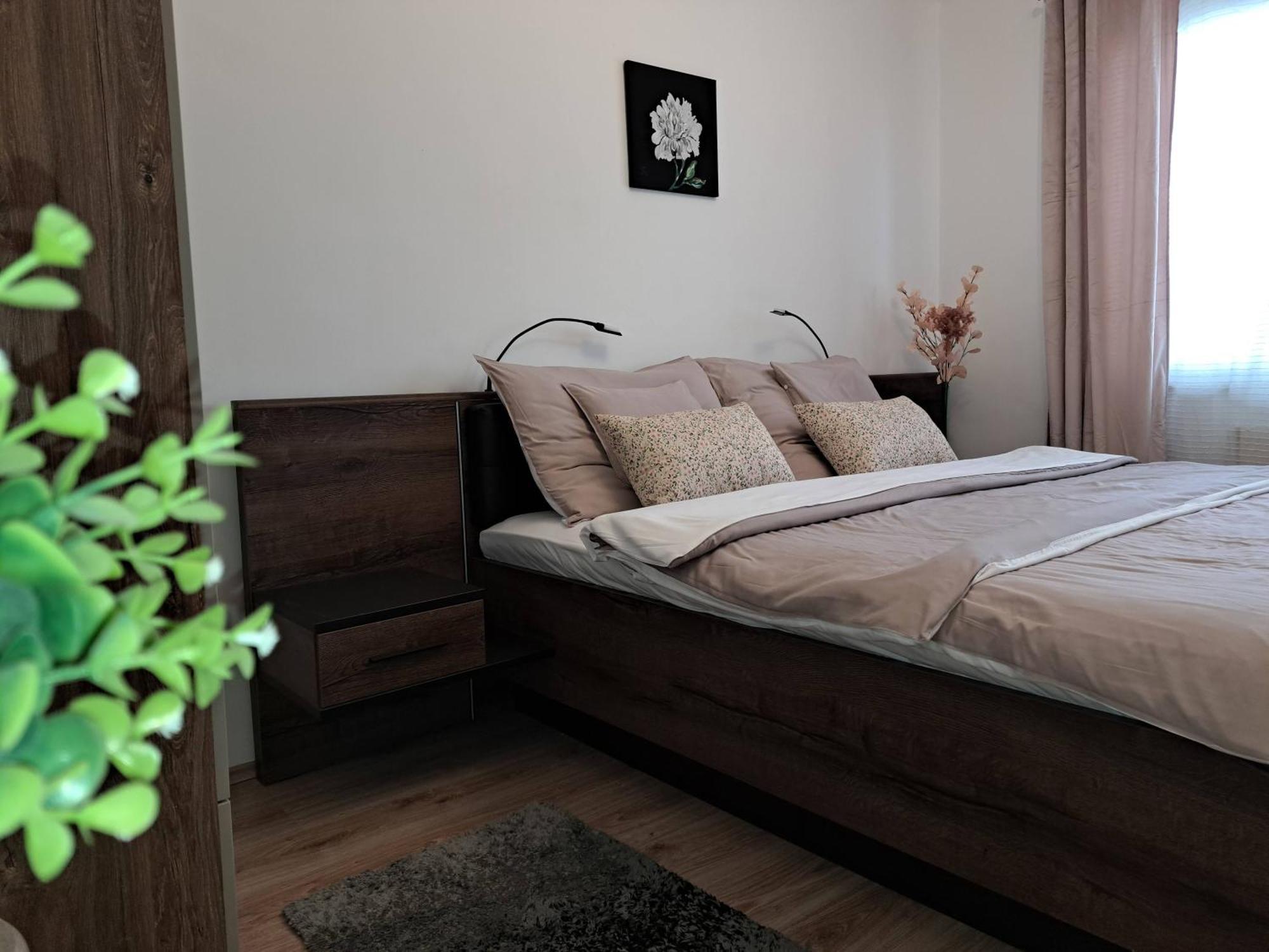 Aparthotel Orient Eger Extérieur photo