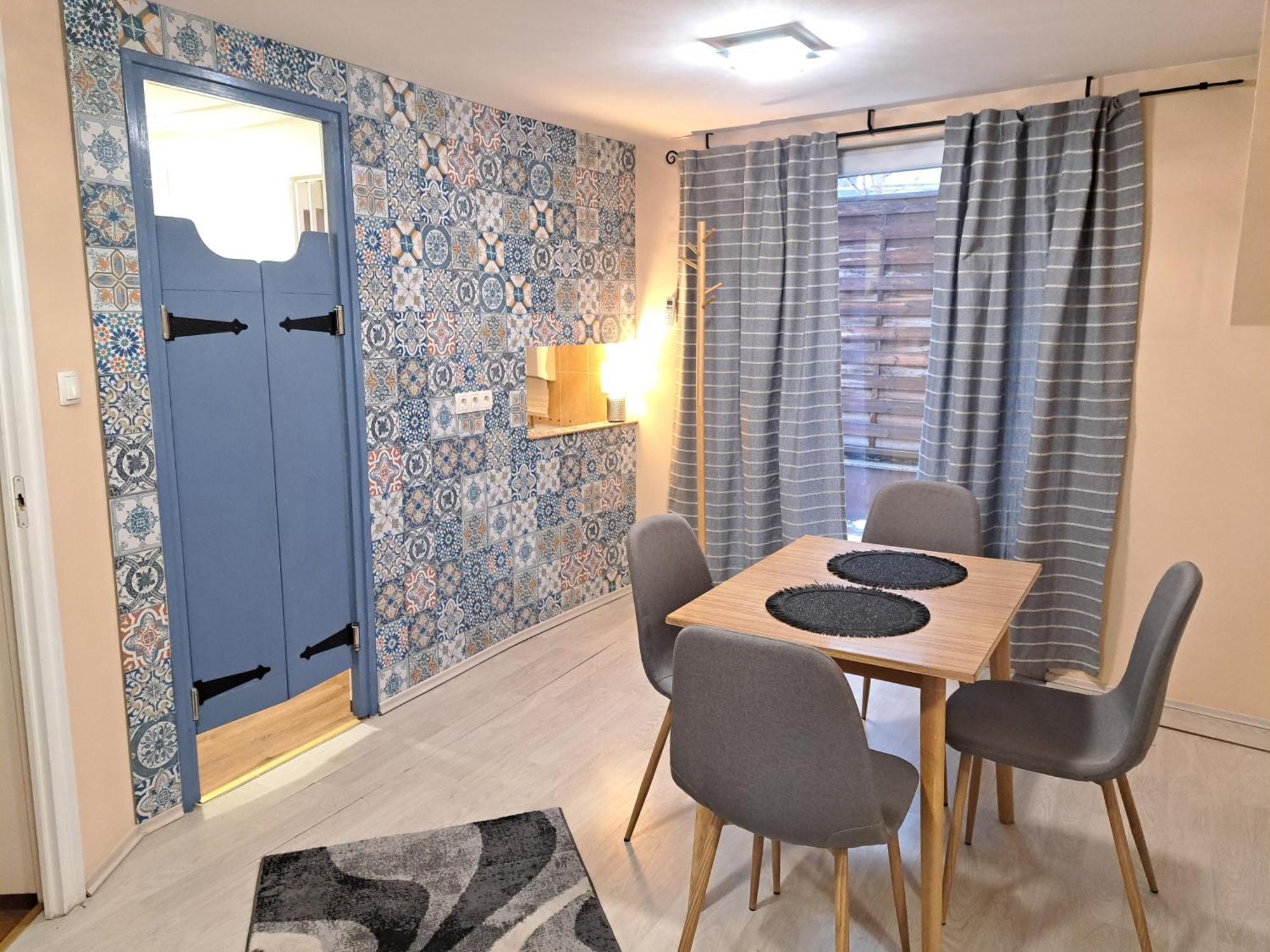 Aparthotel Orient Eger Extérieur photo
