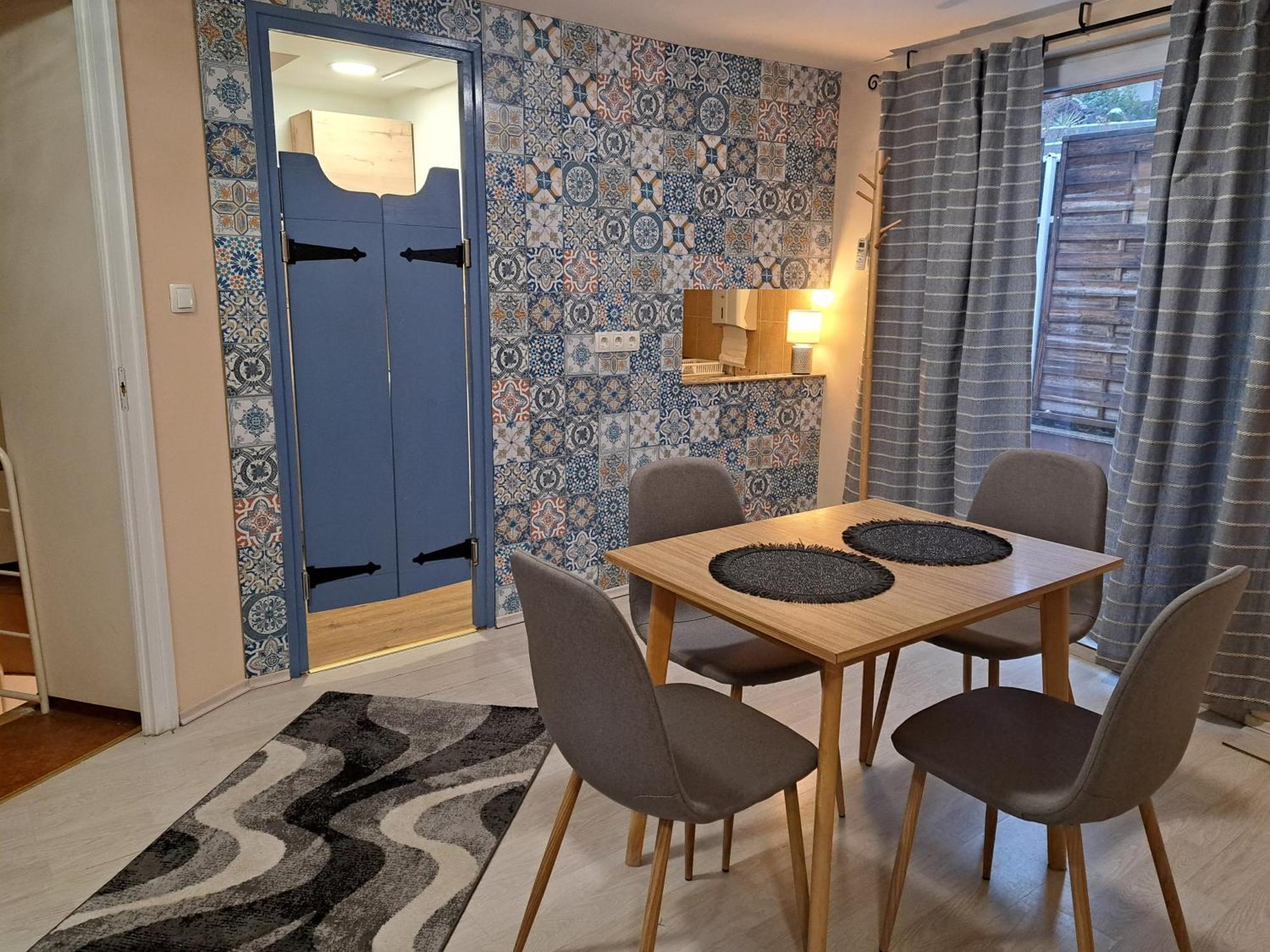 Aparthotel Orient Eger Extérieur photo