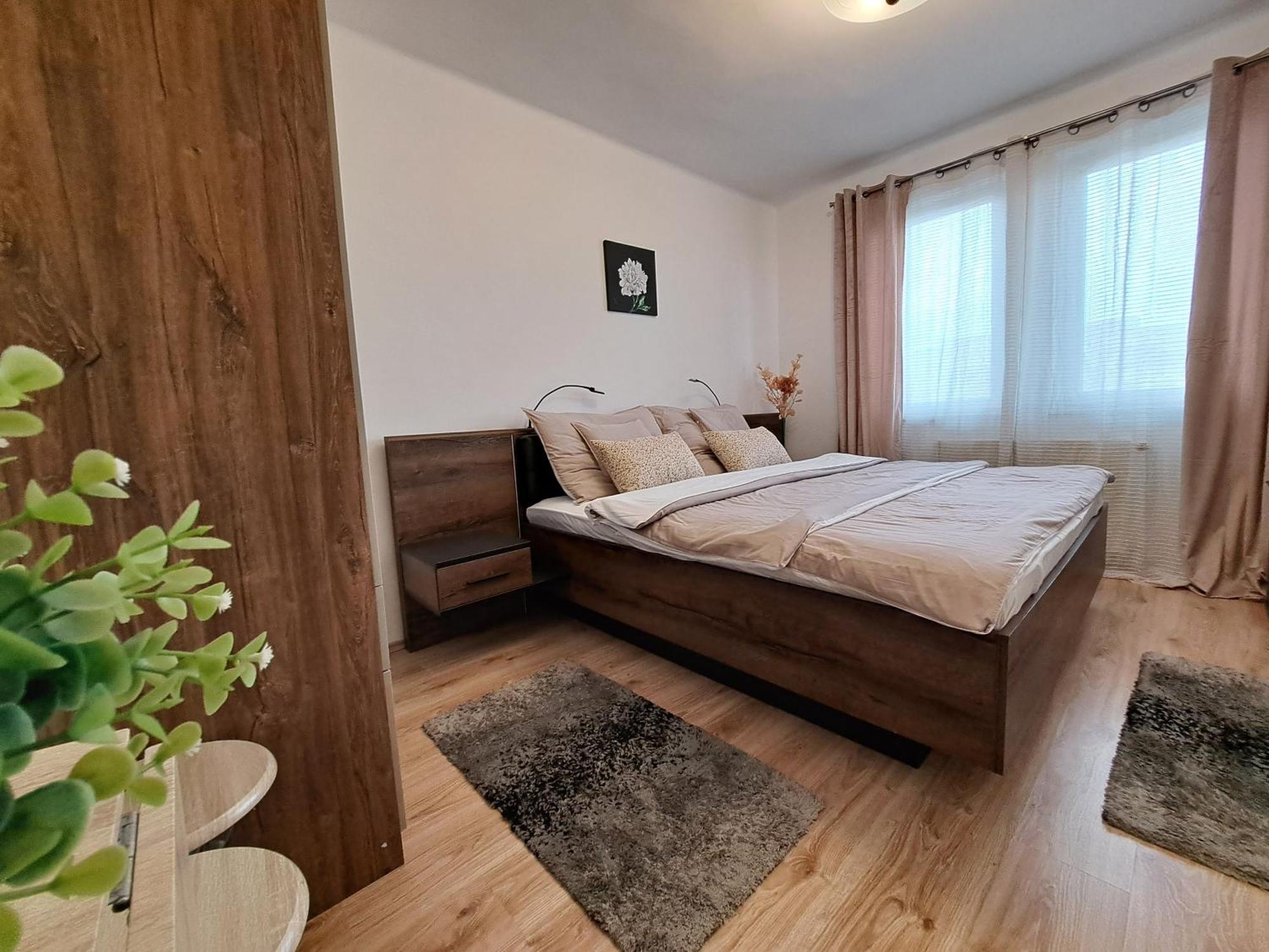 Aparthotel Orient Eger Extérieur photo