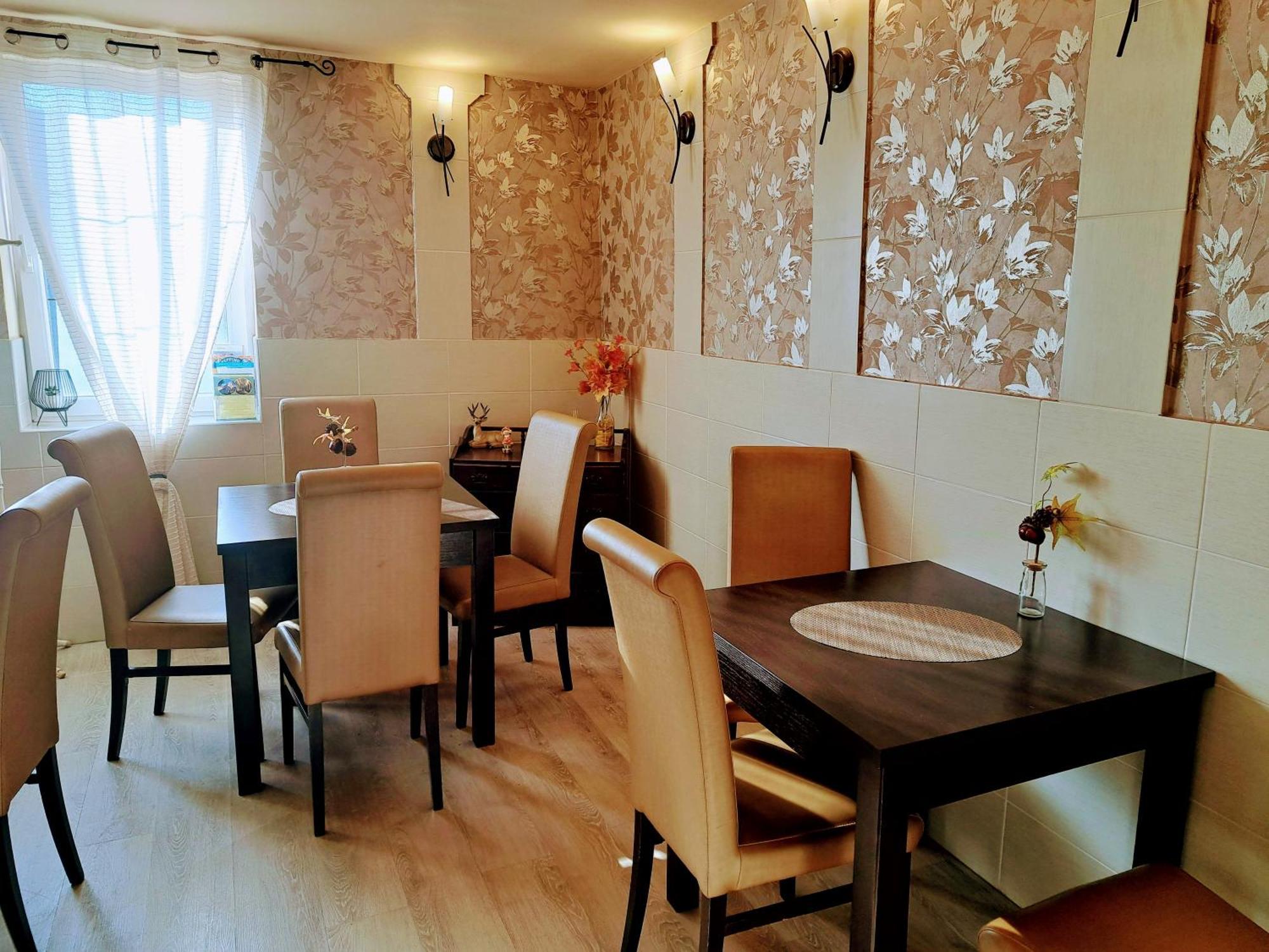 Aparthotel Orient Eger Extérieur photo