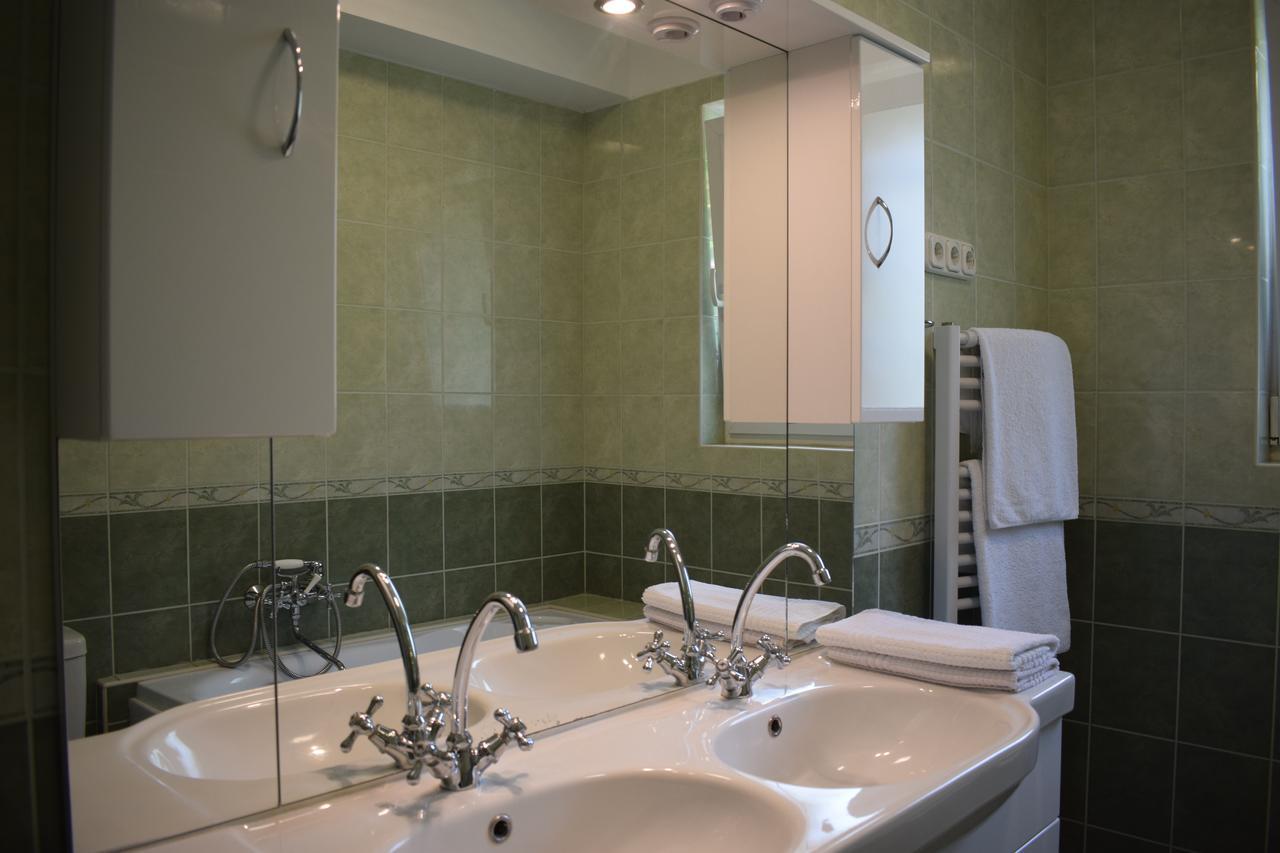 Aparthotel Orient Eger Extérieur photo
